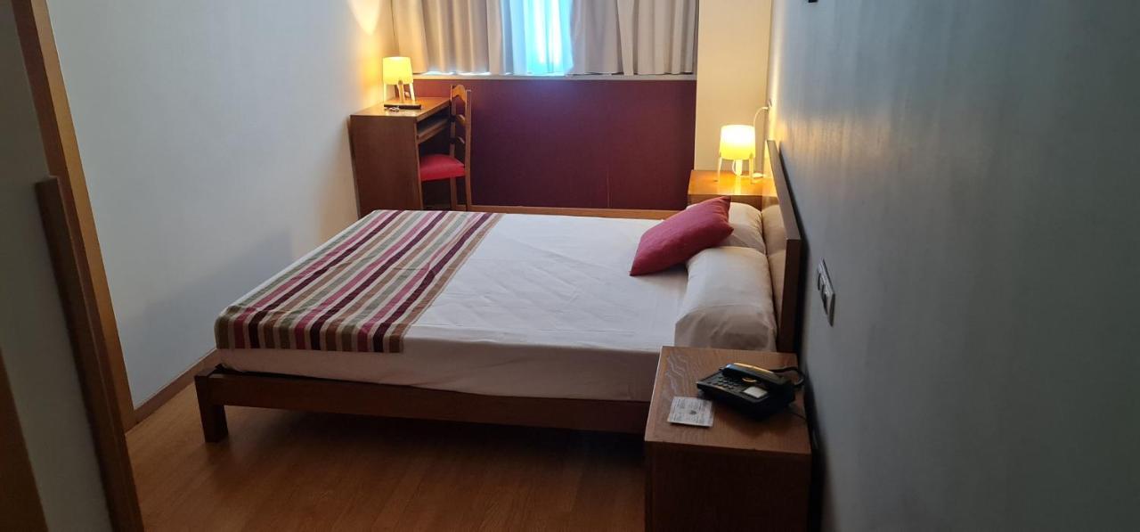 Hotel Ciudad De كوريلا المظهر الخارجي الصورة